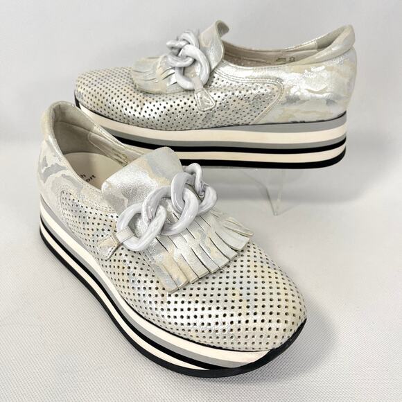 Softwaves Platform Cadie Loafer Sneaker Ice White Silver 36.5 US 6 Chain Kiltie - Picture 1 of 9